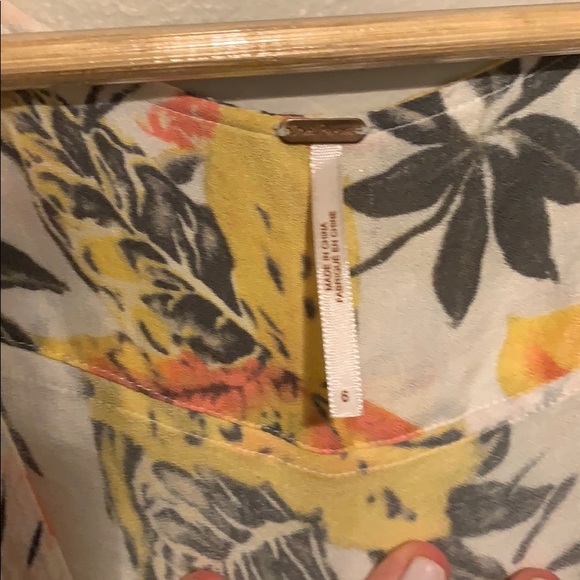 Free People Floral tie front dress- EUC - Picture 5 of 5